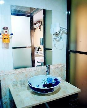 Fenghuang Lifetime True Love Hotel Extérieur photo